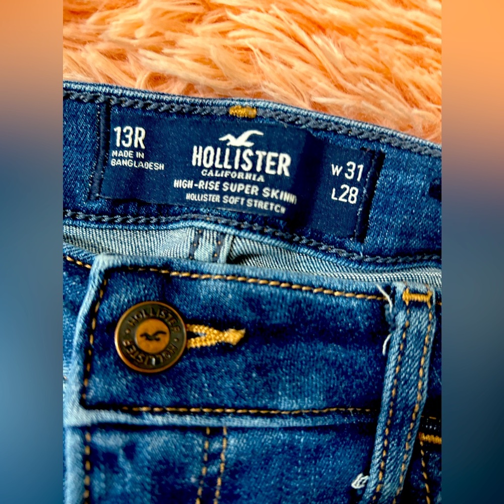 High rise super skinny Hollister Jeans!